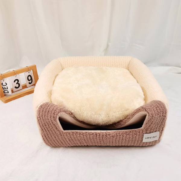 Multi-Functional Triangular Pet Tent – Cozy Cat & Dog Bed with Peak Roof for Medium Dogs