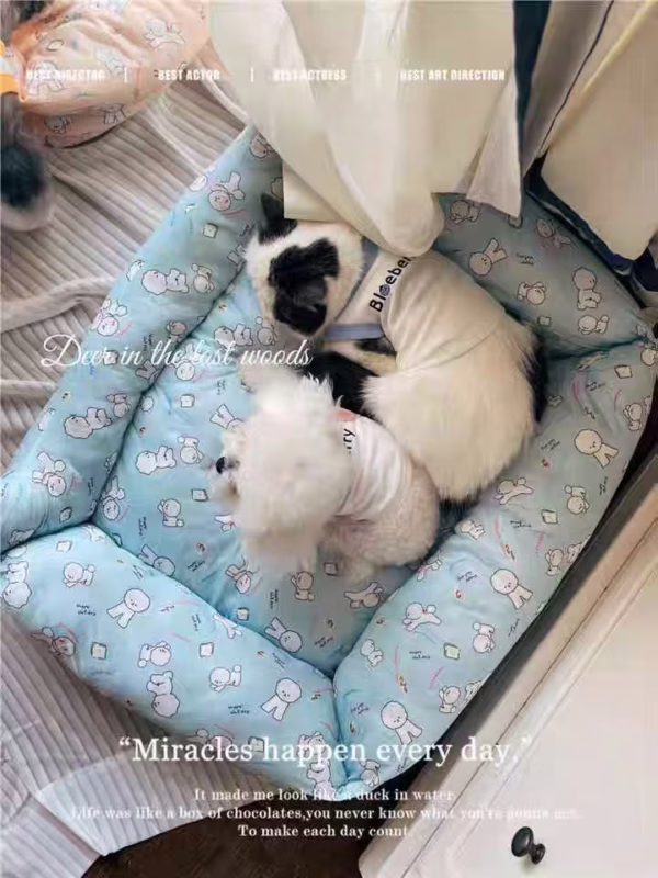 Adorable Dog Print Pet Bed: Soft Cushion for Furry Friends