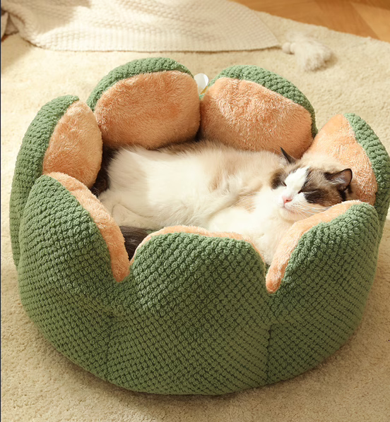 Winter Cactus-Shaped Pet House – Thick Plush Cat Bed, Warm Dog Nest & Cushion for Cold Weather
